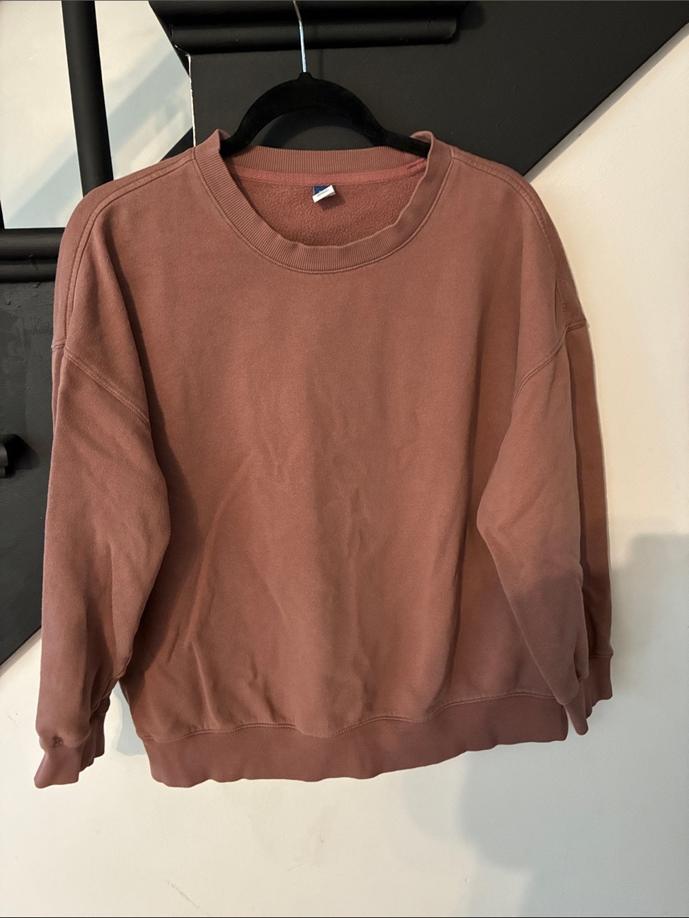 Old Navy crewneck sweatshirt